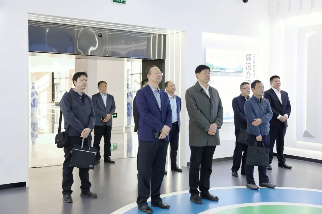 1764559384460267.jpg 1764559384460267.jpg